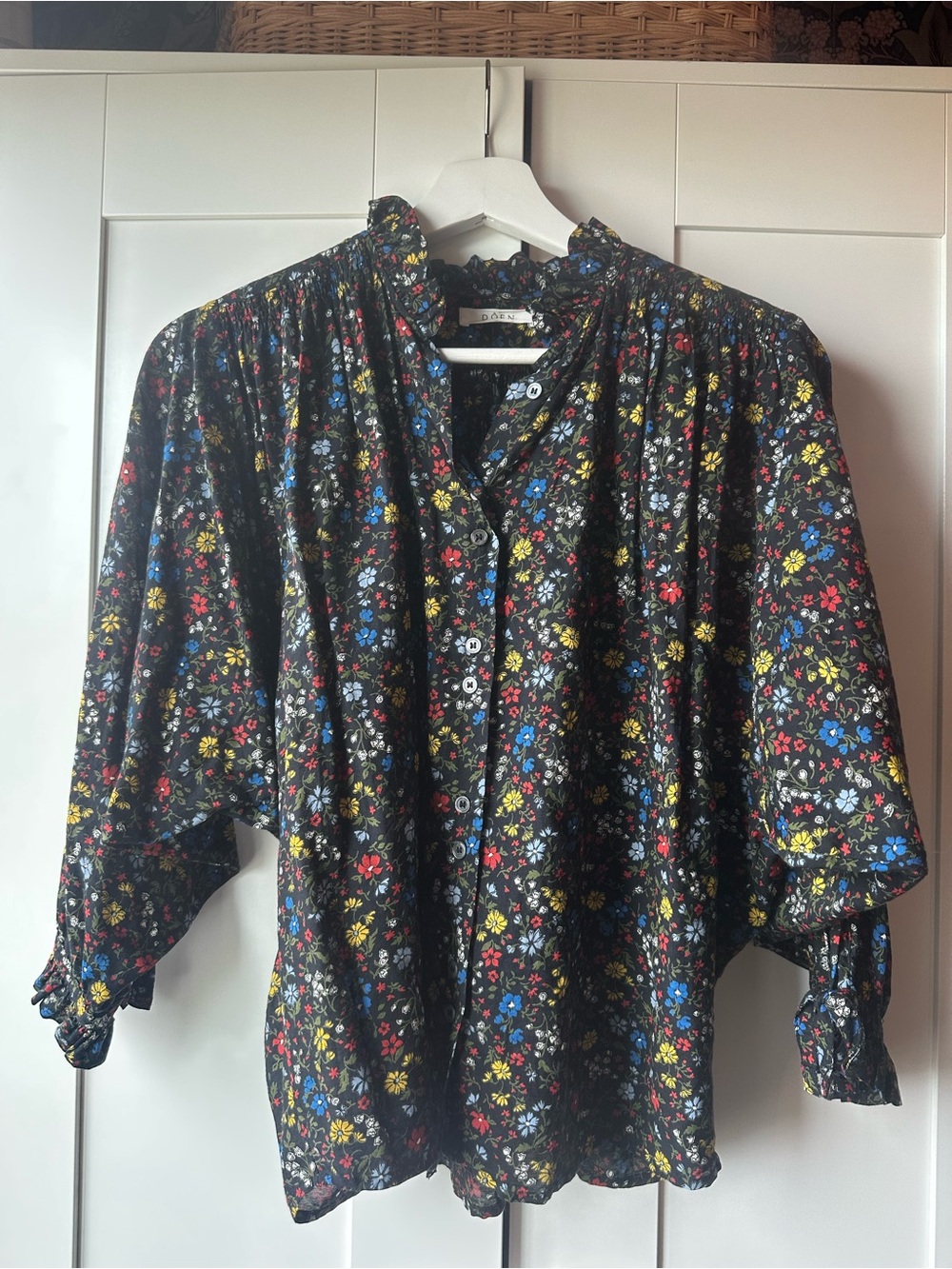 Doen Rose Top in Dusk Lily of the Valley - Picture 5 of 11